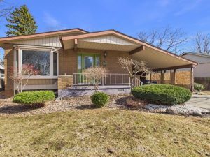 3-bedroom detached home for sale in Bruce — 415 Waterloo Street