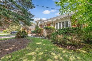 4-bedroom home for sale in Toronto — 41 Mcnab Boulevard