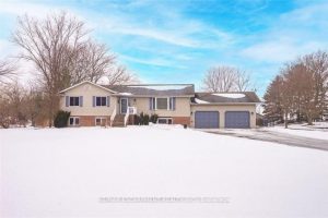 3-bedroom detached home for sale in Niagara — 42004 Highway 3 N/a