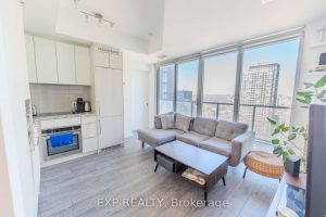 1-bedroom condo apartment for rent in Toronto — 4209 - 115 Blue Jays Way