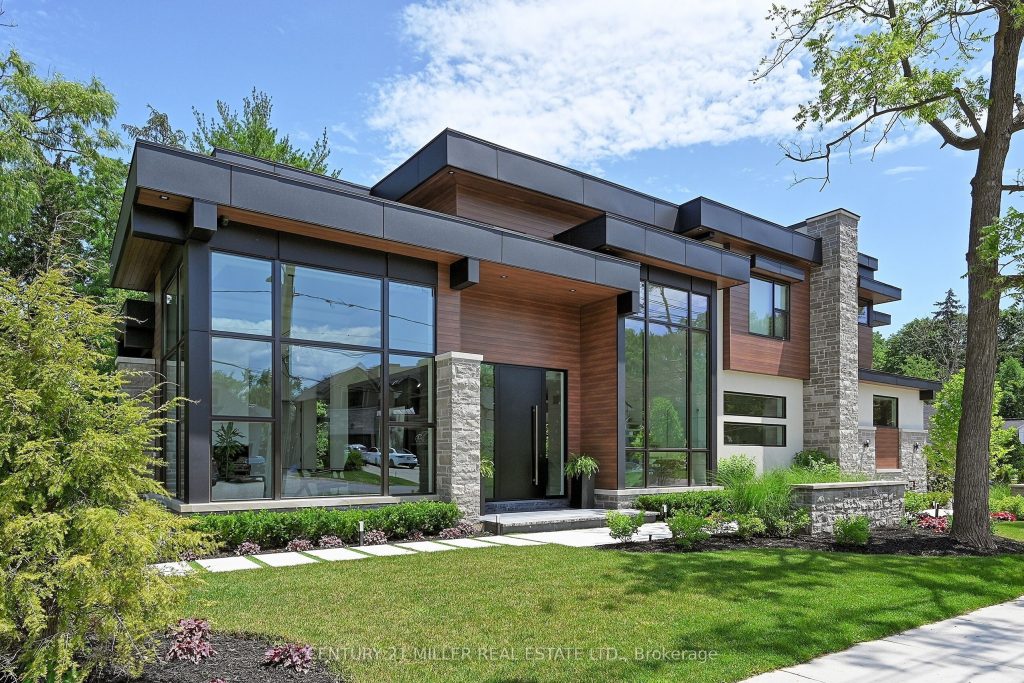 4-bedroom detached home for sale in Halton — 421 Chartwell Road (Photo 1)
