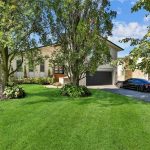 4-bedroom home for sale in Dundas — 42 Melville Street (Photo 3)