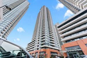 2-bedroom condo apartment for sale in Toronto — 4308 - 2212 Lake Shore Boulevard W