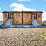 3-bedroom duplex home for sale in Calgary — 4326 County Rd 6 N/a (Photo 2)