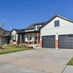 5-bedroom home for sale in Orangeville — 43 Belleview Drive (Photo 2)