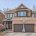 4-bedroom detached home for sale in York — 43 English Oak Drive (Photo 4)