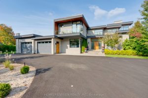 4-bedroom detached home for sale in York — 43 Ogden Crescent