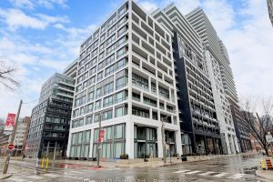 2-bedroom condo apartment for sale in Toronto — 440 - 60 Princess Street