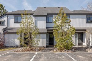 3-bedroom condo townhouse for sale in Simcoe — 440 Oxbow Crescent