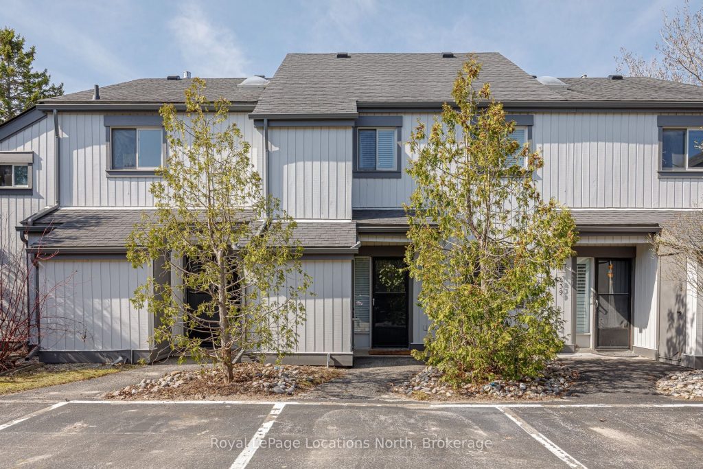 3-bedroom condo townhouse for sale in Simcoe — 440 Oxbow Crescent (Photo 1)
