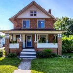 3-bedroom detached home for sale in Perth — 440 Reserve Avenue S (Photo 3)