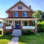 3-bedroom detached home for sale in Perth — 440 Reserve Avenue S (Photo 4)