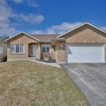 3-bedroom detached home for sale in Huron — 444 Grandview Road (Photo 2)