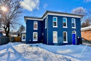 8-bedroom detached home for sale in Brantford — 44 Albion Street