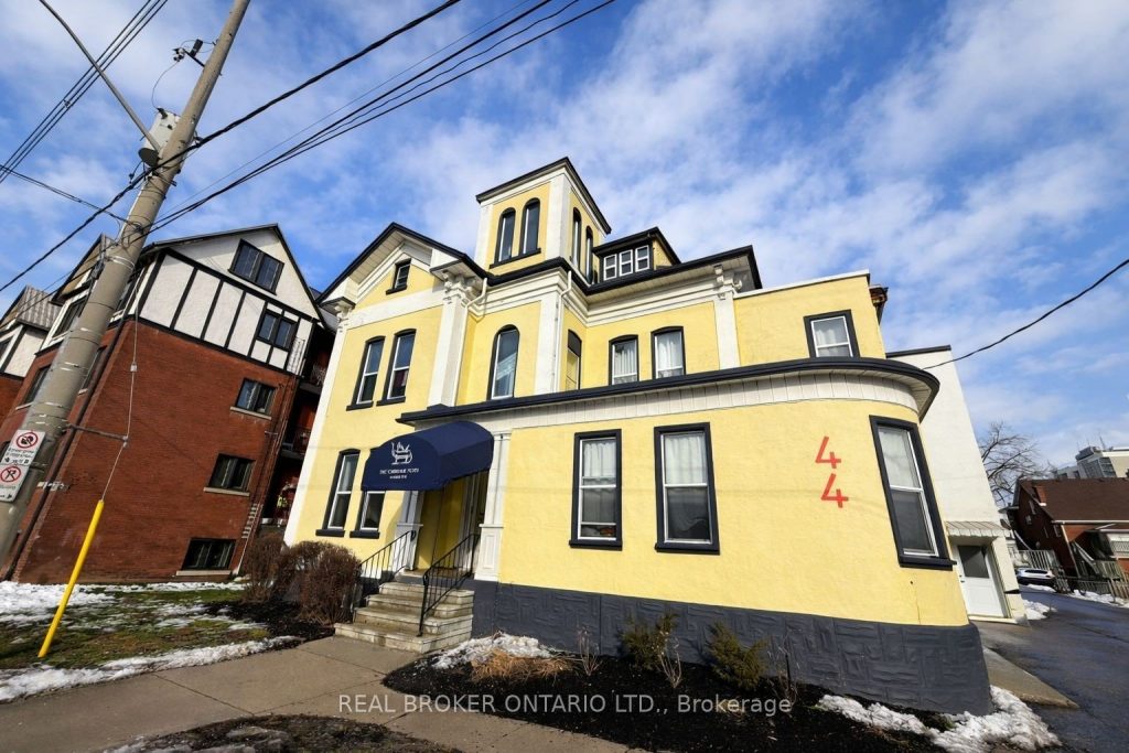 Studio investment home for sale in Waterloo — 44 Weber Street W (Photo 1)
