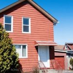 3-bedroom detached home for sale in Niagara — 4593 Park Street (Photo 1)