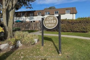 2-bedroom condo townhouse for sale in Oshawa — 45 - 1300 Oxford Street