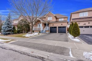 4-bedroom detached home for sale in Peel — 45 Heatherdale Drive