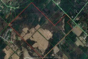Studio farm home for sale in Hamilton — 475 11th Concession Road E