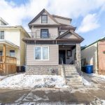 6-bedroom home for sale in Windsor — 475 Mckay Avenue (Photo 3)