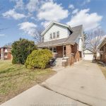 6-bedroom home for sale in Windsor — 475 Mckay Avenue (Photo 5)