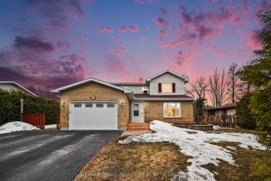3-bedroom detached home for sale in Lanark — 47 Isabelle Street
