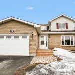 3-bedroom detached home for sale in Lanark — 47 Isabelle Street (Photo 2)