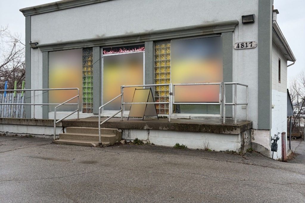 Studio commercial retail home for sale in Lincoln — 4817 King Street (Photo 1)