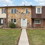 3-bedroom condo townhouse for sale in Peel — 48 - 5535 Glen Erin Drive (Photo 4)