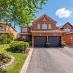 6-bedroom home for sale in Brampton — 48 Fernbrook Crescent (Photo 4)