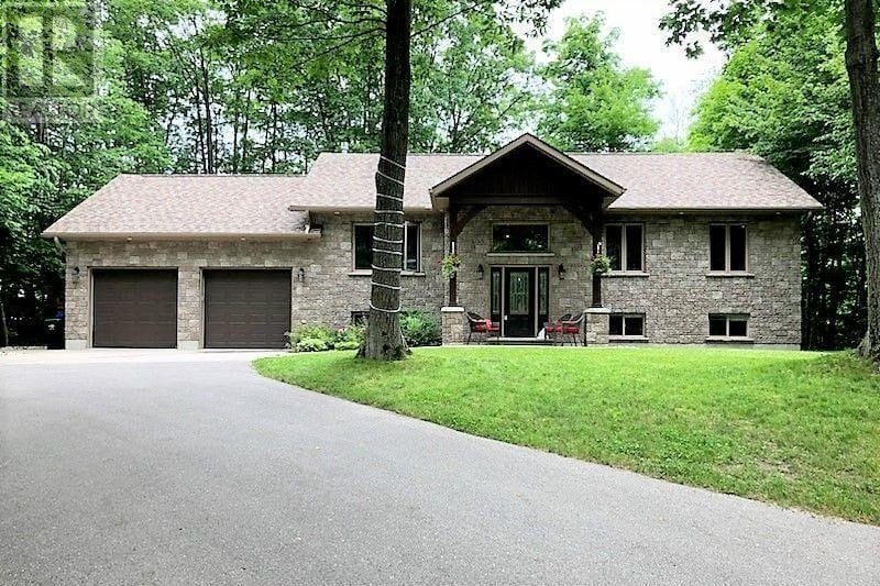 3-bedroom detached home for sale in Simcoe — 48 Tall Pines Drive (Photo 1)
