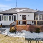 2-bedroom detached home for sale in Niagara — 48 Windsor Road (Photo 1)