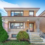3-bedroom detached home for rent in Toronto — 49 Algoma Street (Photo 2)