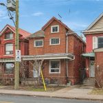 4-bedroom detached home for sale in Hamilton — 49 Cheever Street (Photo 4)