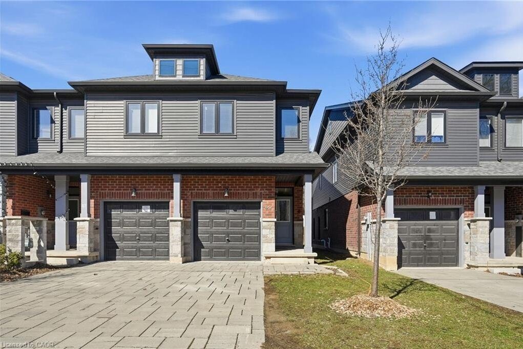 3-bedroom home for rent in Hamilton — 49 Gibson Avenue (Photo 1)