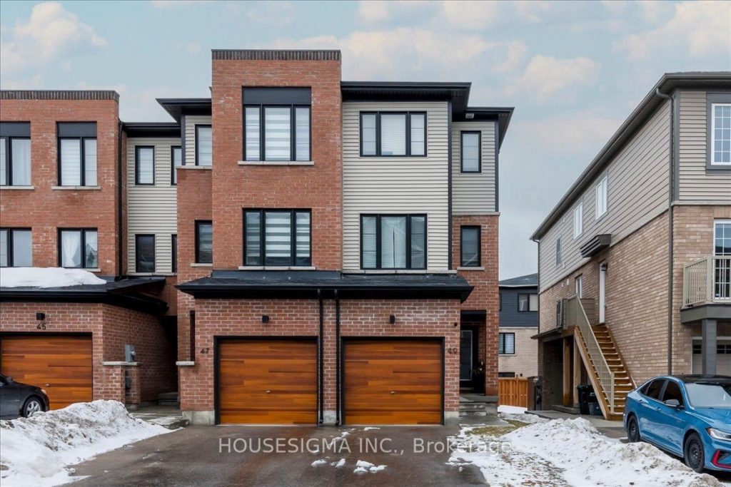2-bedroom att/row/townhouse for rent in Innisfil — 49 Hay Lane (Photo 1)