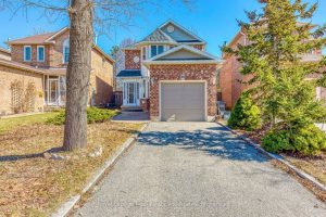 3-bedroom detached home for sale in Peel — 49 Letty Avenue