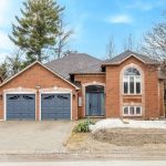 3-bedroom detached home for sale in Simcoe — 49 Simona Avenue (Photo 3)
