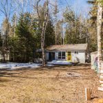 2-bedroom detached home for sale in Nipissing — 49 Thompson Avenue (Photo 2)