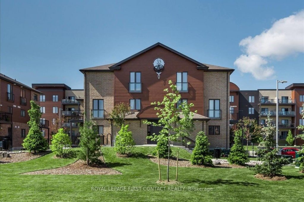 3-bedroom condo apartment for rent in Barrie — 4 - 35 Madelaine Drive (Photo 1)