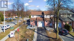 3-bedroom att/row/townhouse for sale in Peel — 4 Scribner Court