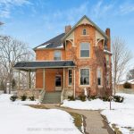 6-bedroom home for sale in Chatham-kent — 4 Sherman Street (Photo 3)