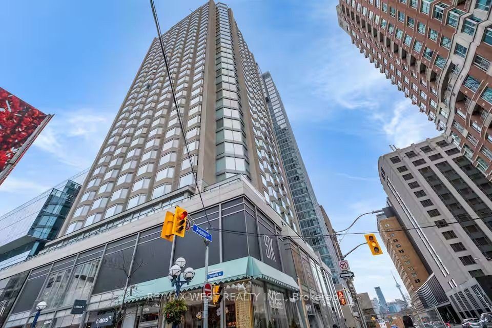1-bedroom condo apartment for rent in Toronto — 501 - 155 Yorkville Avenue (Photo 1)