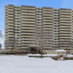 2-bedroom condo apartment for sale in Ottawa — 503 - 545 St Laurent Boulevard (Photo 5)