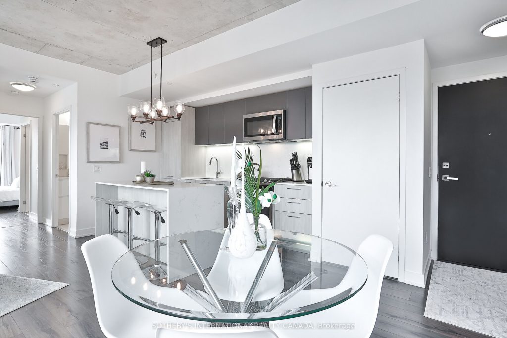 2-bedroom condo apartment for sale in Toronto — 503 - 665 Kingston Road (Photo 1)