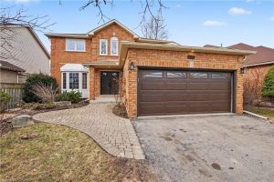 3-bedroom home for sale in Waterloo — 507 Grand Ridge Drive