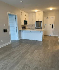 2-bedroom condo apartment for sale in Halton — 509 - 470 Gordon Krantz Avenue