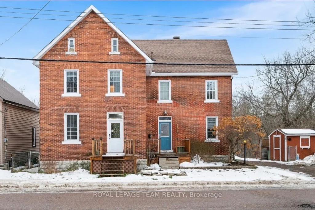 1-bedroom duplex home for rent in Pembroke — 509 Moffat Street (Photo 1)
