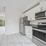 4-bedroom att/row/townhouse for rent in Guelph — 50 - 88 Decorso Drive (Photo 4)