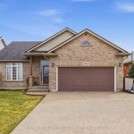 2-bedroom detached home for sale in Middlesex — 5147 Egremont Drive (Photo 3)